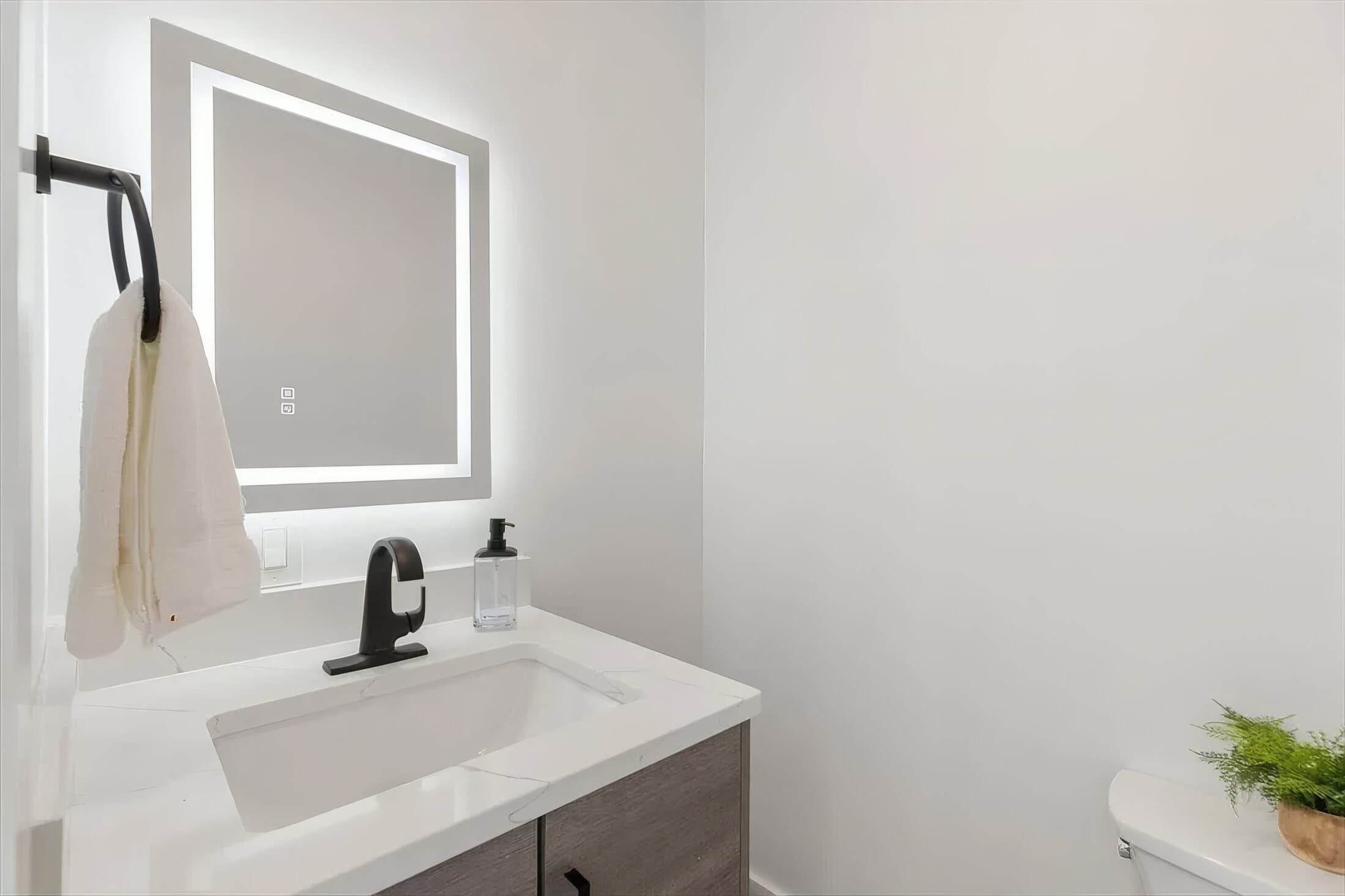 The Elle Group - 654 Mystic Ave 36